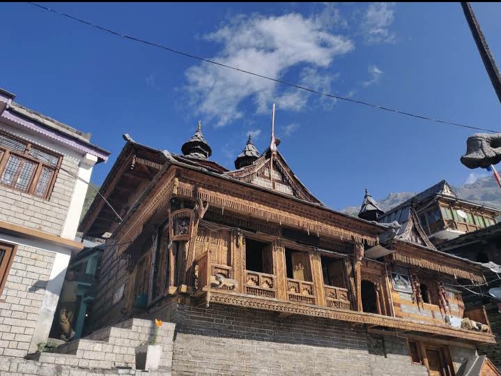 Shree Badri Vishal Ji Temple, Kamroo